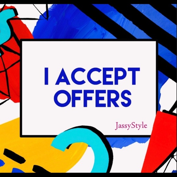 Red and Black lace dress - Picture 7 of 7